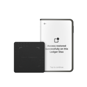 Alternative view of Ledger Stax™ + Recovery Key